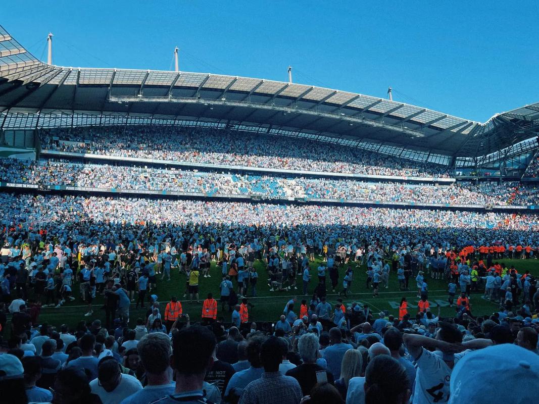 获评10分！陈威全场完成12次扑救，力保海港客场龙门不失（满分10分！陈威12次神扑助海港客场零封对手）