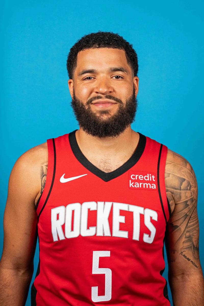 联盟唯一！威少本赛季多次打出20+10且真实命中率75%（全联盟仅此一例：威少本季多次20+10，真实命中率达75%）