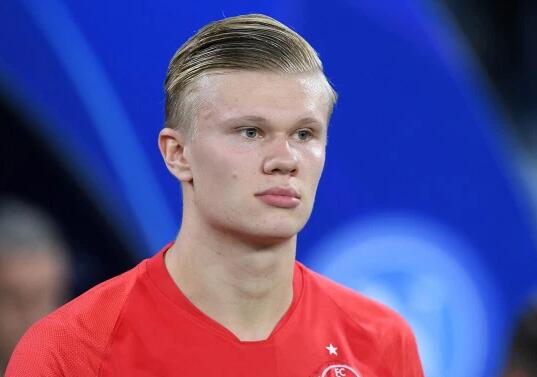 官方：卡塞米罗累计五张黄牌停赛，将错过下轮对阵维拉的比赛（官方：卡塞米罗累计五黄被禁赛，缺席下轮战维拉）