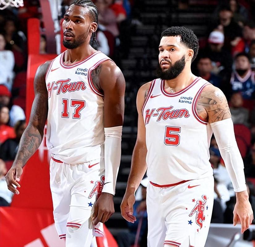 独行侠两胜掘金，浓眉场均31.5分约基奇29分（独行侠双杀掘金，浓眉场均31.5分、约基奇场均29分）