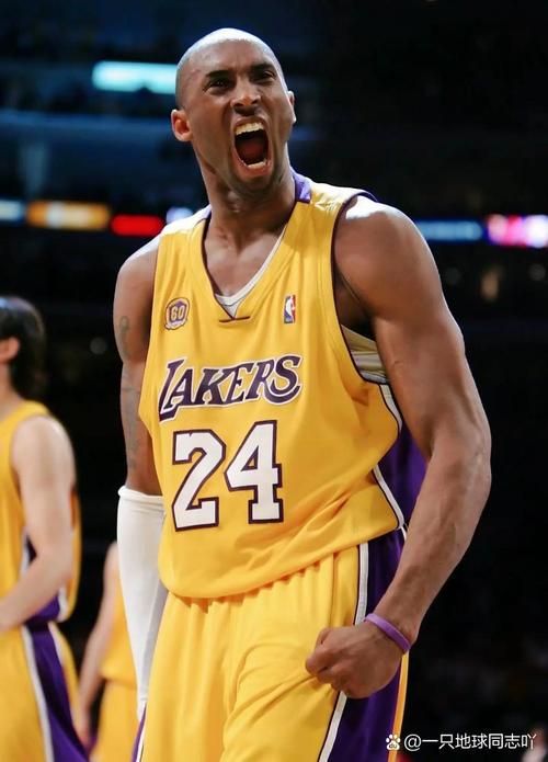 萨拉赫不满上场时间但无意冬窗离队，埃及足协称其仍将创造历史（萨拉赫不满出场时间但无冬窗离队意向，埃及足协：他仍将续写历史）