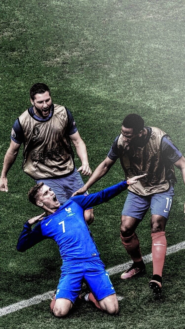 徐根宝：希望海港为中国足球输送更多人才，穆斯卡特功不可没（徐根宝：盼海港为中国足球培养更多人才，穆斯卡特贡献突出）