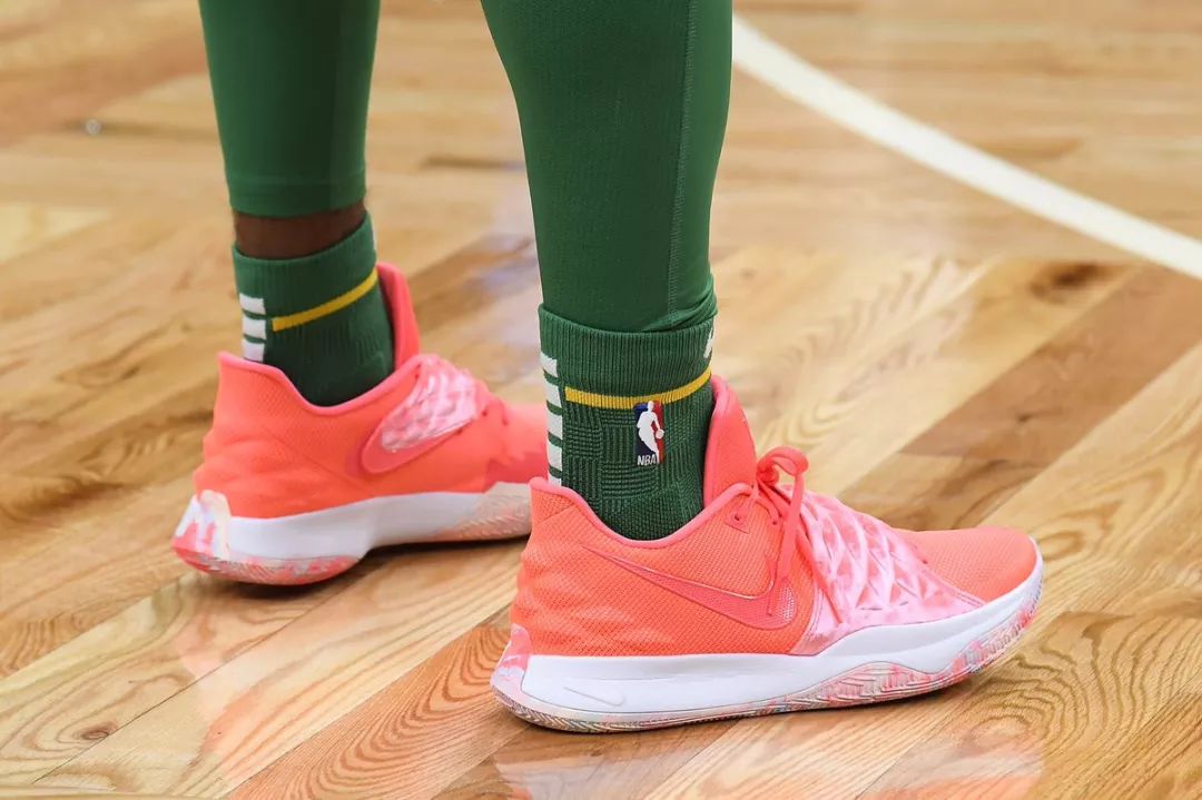 国王超市开张：基根·穆雷不再是非卖品（国王打开交易窗口：基根·穆雷告别非卖品身份）