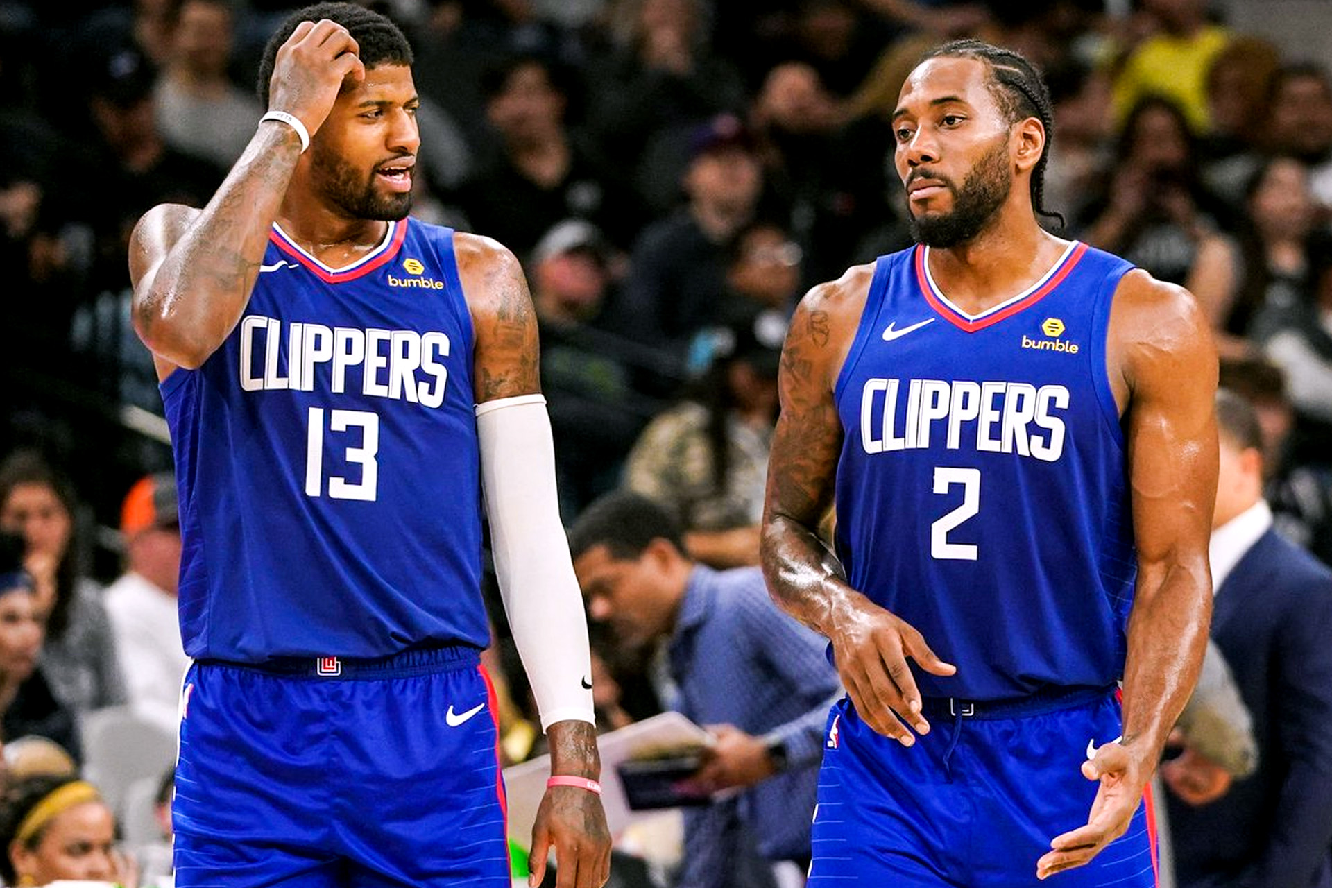 巴恩斯18中6仅拿13分5板4助2断，正负值-20最低，篮球赛场上的挑战与突破（巴恩斯18投6中仅13分5板4助2断，正负值-20全场最低：赛场困局与突围）