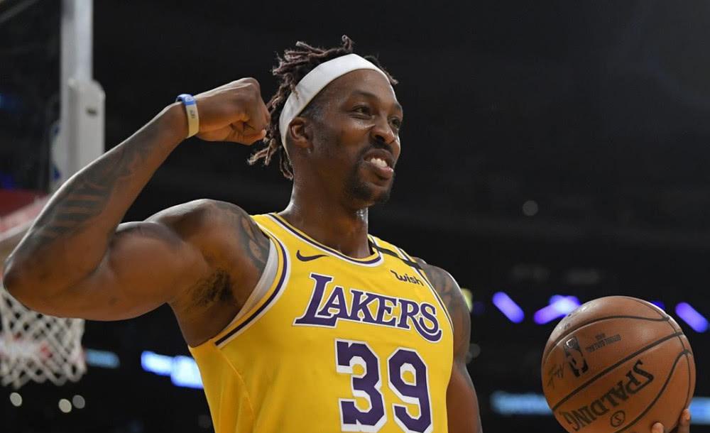 美记：湖人赢球不是运气，詹姆斯专等这种“混乱时刻”（美媒：湖人取胜并非靠运气，詹姆斯善于把握比赛乱局）