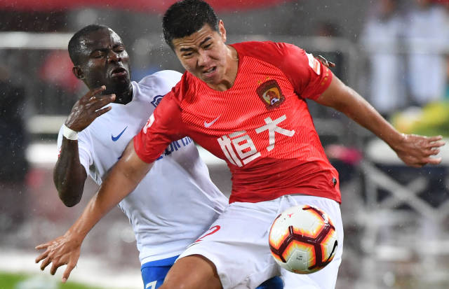 拉什福德：少打一人后我们试图加强控球，但总是被断球（拉什福德：少一人后我们想稳控球权，却屡遭抢断）