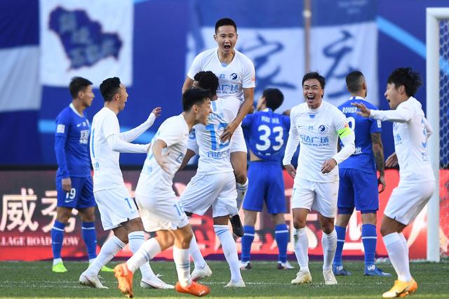 李凯尔经纪公司：若需要可效力中国男篮；未来可能来CBA效力（李凯尔经纪团队：必要时愿为中国男篮出战，未来不排除加盟CBA）