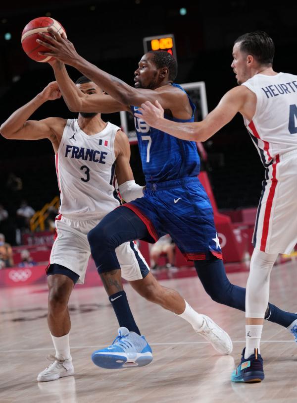 2025年至今全球最畅销的足球球衣：亚马尔居首，梅西第二（2025年迄今全球足球球衣销量榜：亚马尔称冠，梅西位列第二）