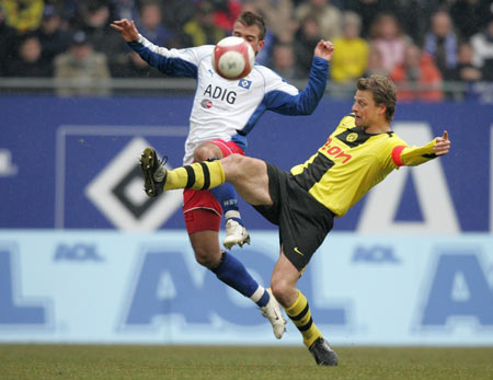 拉波尔塔：阿劳霍的红牌不公平，目前的困境会激励我们奋发（拉波尔塔称阿劳霍红牌不公：逆境将激励我们奋进）