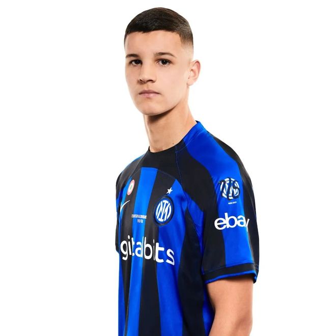 海纳：没注意到针对赫内斯的横幅；拜仁的章程比50+1严格（海纳称未注意反赫内斯横幅：拜仁章程严于50+1）