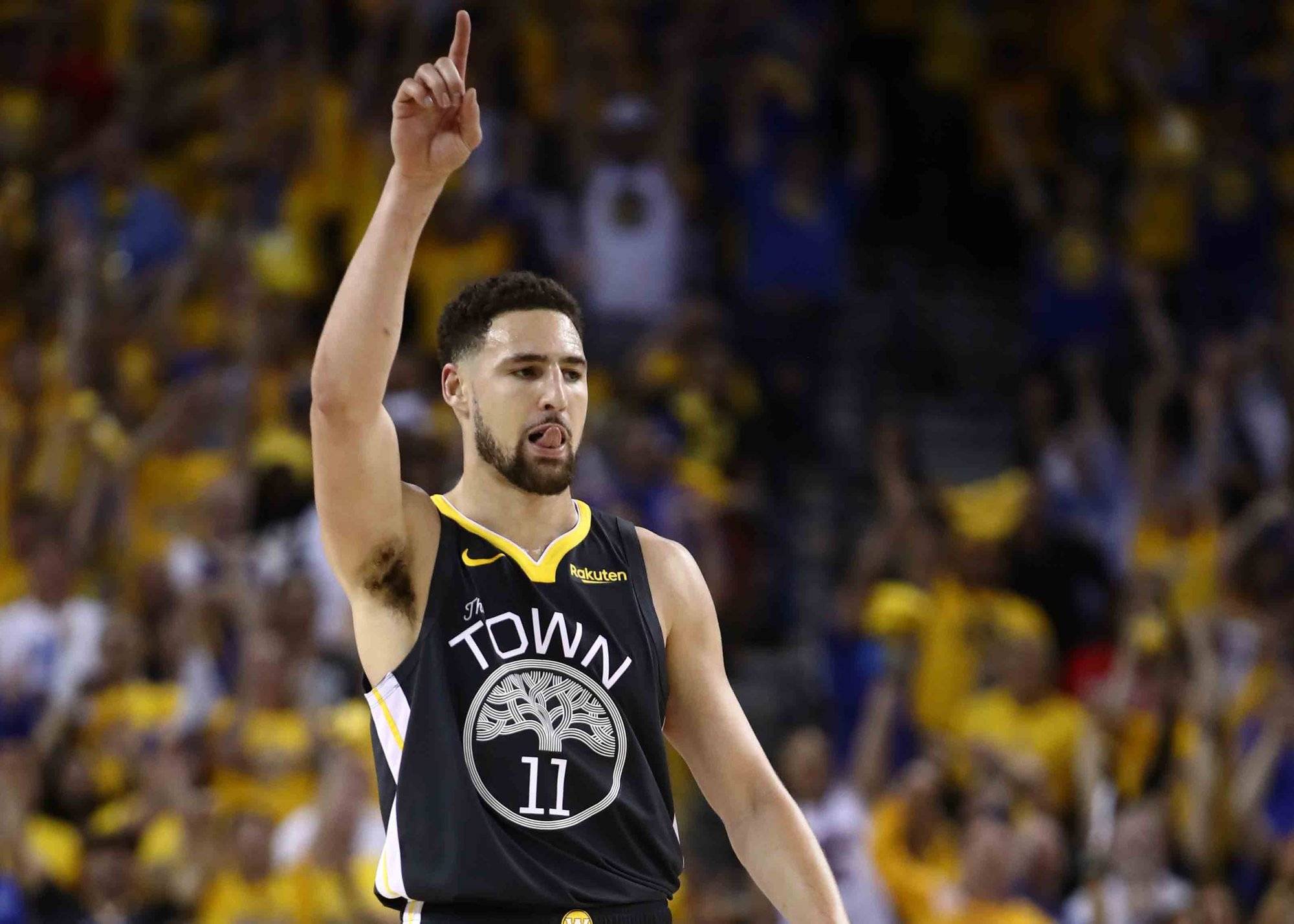 广厦防守铁血令人窒息（广厦铁血防线让对手喘不过气）