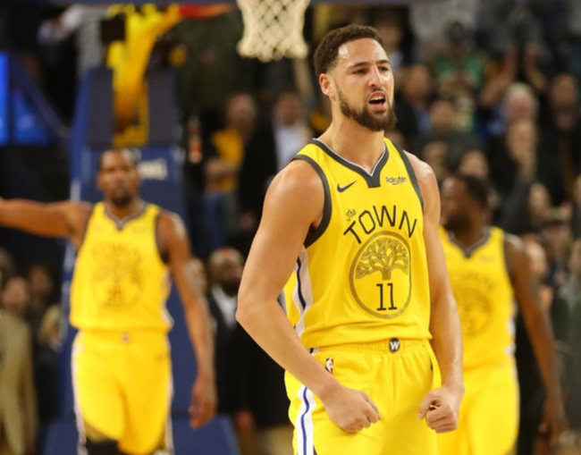 手不软！弗拉格持球强攻 对抗防守高抛打中追到1分（硬气出手！弗拉格强突顶防高抛命中，分差缩至1分）