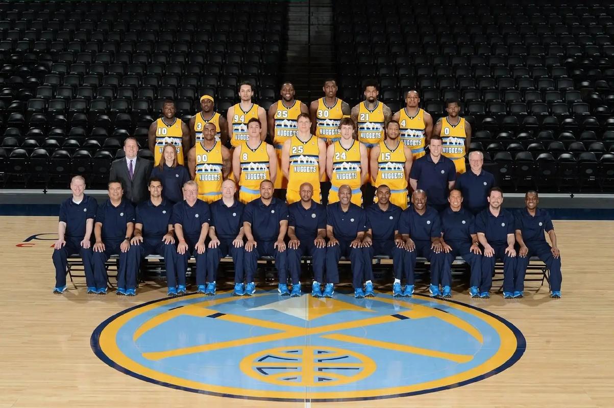 足球欧冠最新积分榜出炉，两大豪门濒临淘汰（欧冠最新积分榜揭晓，两大豪门命悬一线）