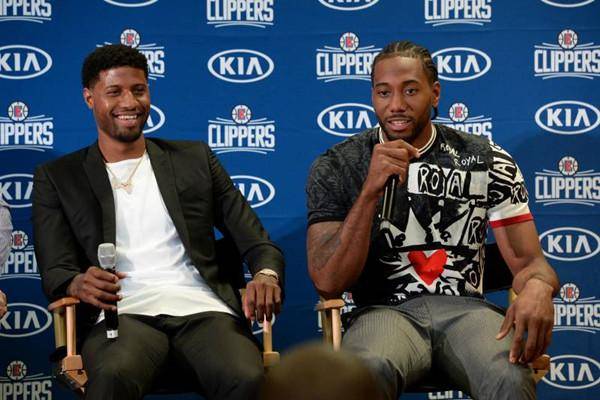 重回主场，厦门银行队对即将到来的比赛充满了信心与决心。（主场归来，厦门银行队信心十足迎战在即）