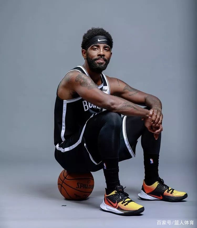 意甲前瞻：佛罗伦萨、尤文近期双双换帅，此役谁将笑到最后？（意甲前瞻：佛罗伦萨与尤文双双易帅，今夜鹿死谁手？）