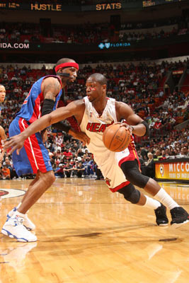 西媒：马斯坦托诺拒绝手术选择保守治疗，康复日期无法确定（西媒：马斯坦托诺拒绝手术改走保守疗法，康复时间未定）