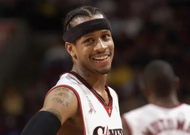 凯尔特人此役板凳球员共得到44分，其中3人得分上双（凯尔特人替补席轰下44分，三人得分上双）